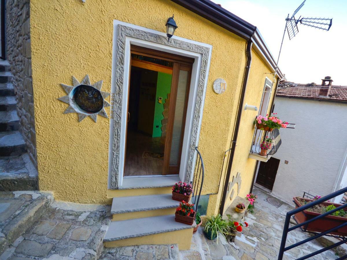 B&B L'Arabatana Pietrapertosa Εξωτερικό φωτογραφία