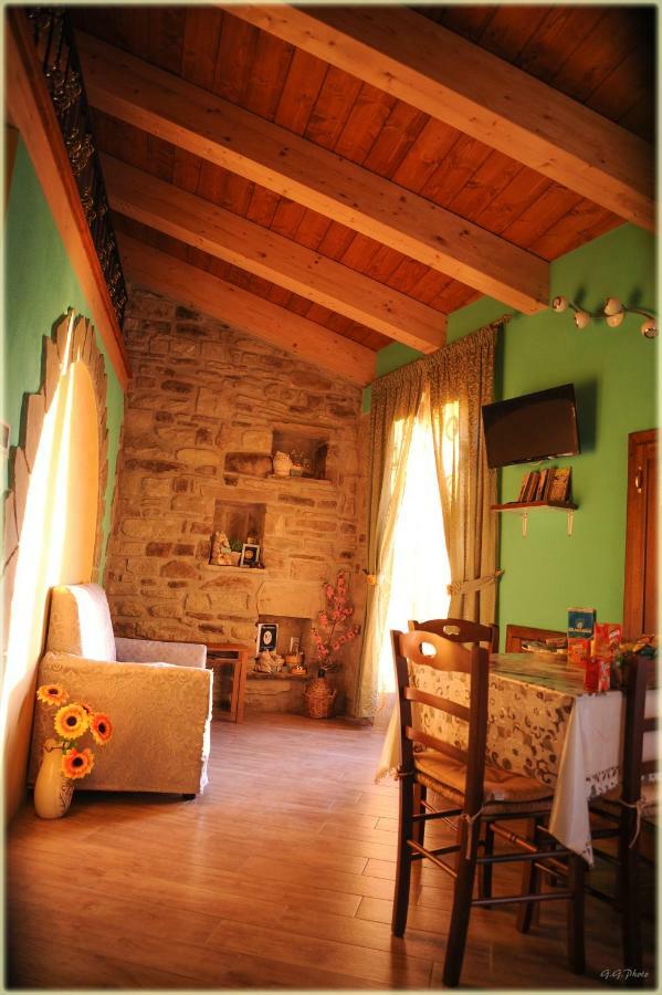 B&B L'Arabatana Pietrapertosa Εξωτερικό φωτογραφία
